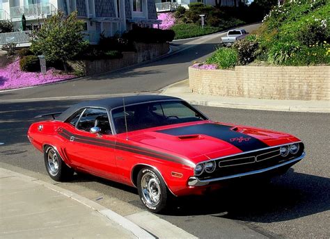 Muscle Car Dodge Challenger Rt 1971 With Convertible Version ~ Muscle