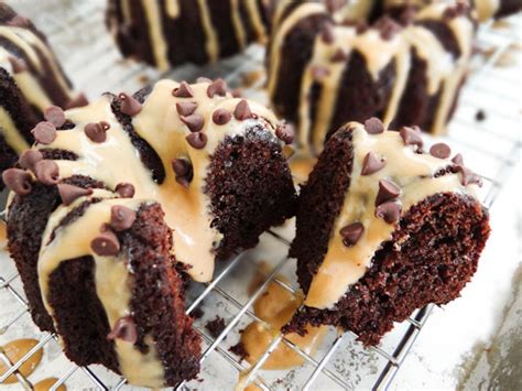 We think of them as a baker's secret weapon: 23 DIY Hacks To Make Store-Bought Cake Mix Awesome -DesignBump