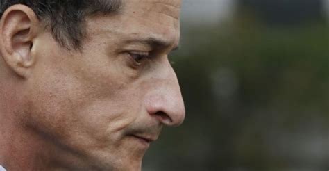 anthony weiner sentenced to 21 months for explicit messages to teenage girl newstalk