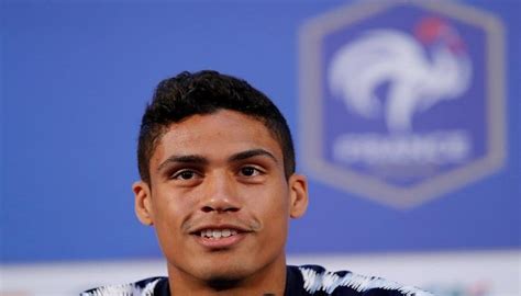 أكد رافائيل فاران لاعب منتخب فرنسا أن الهزيمة أمام سويسرا من الصعب تقبلها. فاران: لاعبو فرنسا لا يشعرون بالرضا قبل مواجهة بيرو