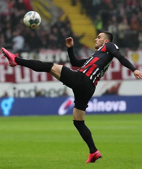 Live stream and tv info for euro 2020 group stage clash Eintracht Frankfurt: Kostic gegen BVB Sancho: Duell der ...