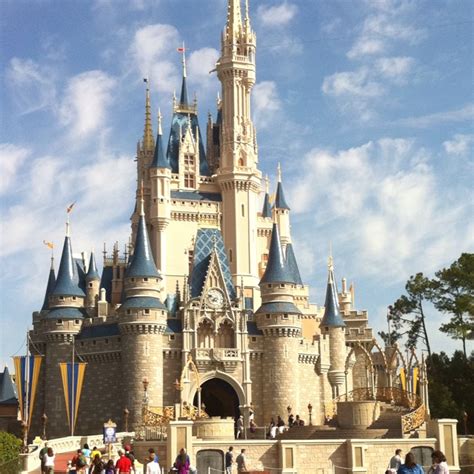 Magic Kingdom, Orlando, Florida | Fairytale Wedding | Pinterest