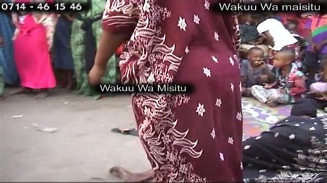 Mdada Acheza Uchi Mbele Ya Mwanae Baikoko Mapouka Dance Youtube