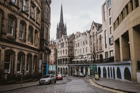 The Ultimate Edinburgh Travel Guide