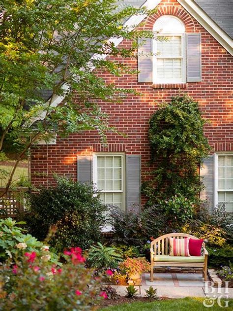 15 Easy Ways To Achieve High End Curb Appeal On A Budget Red Brick