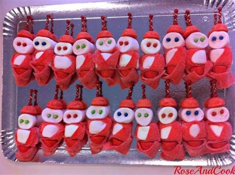 3 brochettes de bonbons sur le thème de Noël