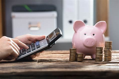 How does a health insurance deductible work? What is a car insurance deductible and how does it work ...