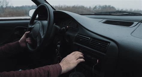 ¿cómo Conducir Un Auto Por Primera Vez Comparaonline