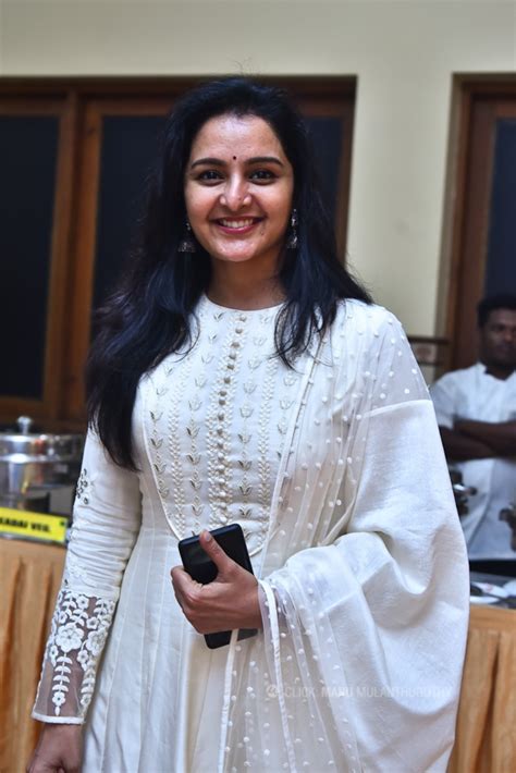 Manju warrier was born on september 10, 1979 in nagercoil, tamil nadu, india. Manju Warrier Photos HD: Latest Images, Pictures, Stills ...