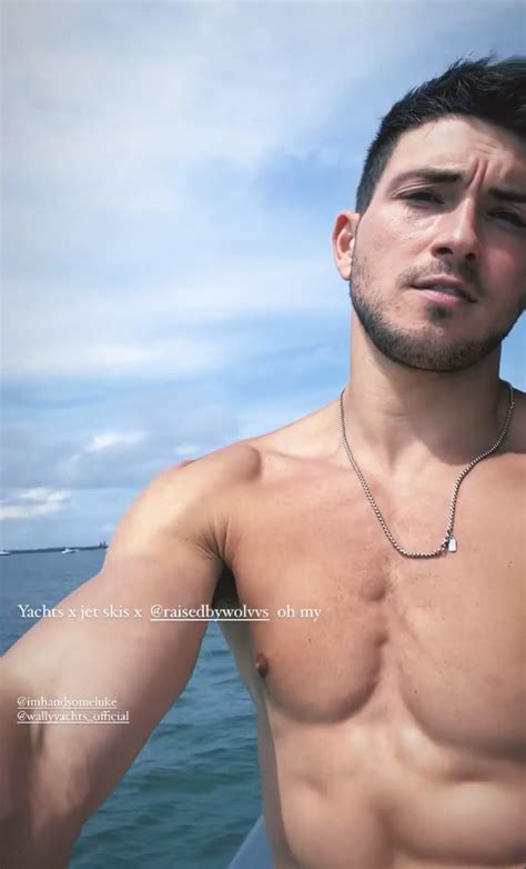 Alexis Superfan S Shirtless Male Celebs Memorial Day Weekend Assorted Shirtless Celebs