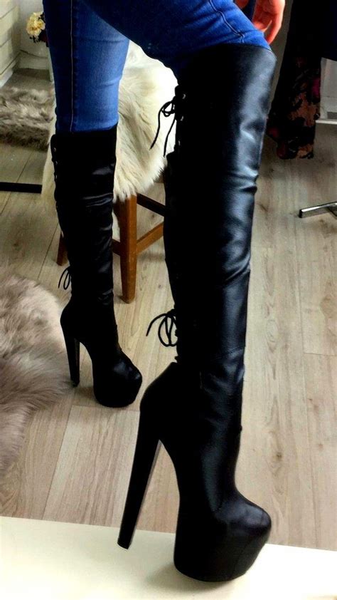 Kiss My Boots 👄👄 High Knee Boots Outfit Boots Heels
