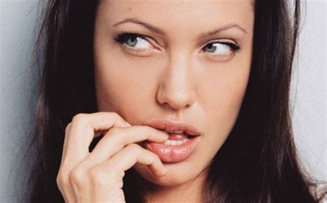 Glamour World Golden Actresses Of The World Hot Angelina Jolie