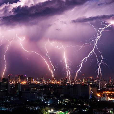 Positive Lightning Is A Rare Super Deadly Form Of Lightning Nyk Daily