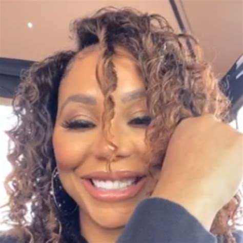 This Is The Look Maam Tamar Braxtons Curly Hair Leaves Fans In Love