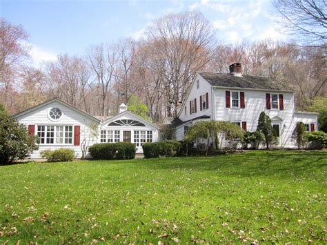 Colonial Farmhouse Is Private Oasis Close To Town Westport News