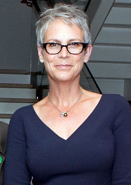 Jamie Lee Curtis Shows Off New Platinum White Hair At The Golden Globes