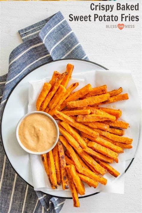 Sweet potatoes will not be overly crisp, but they should i made sweet potato fries in the oven yesterday, and i snacked on them while watching an episode of forensic it will make me happy knowing that you're enjoying one of the best snacks in the world. Best Sauce For Sweet Potato Fries / Extra Crispy Garlic Lime Sweet Potato Fries Paleo Gluten ...