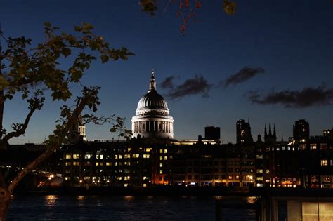 Skyphotographic London In The Dark