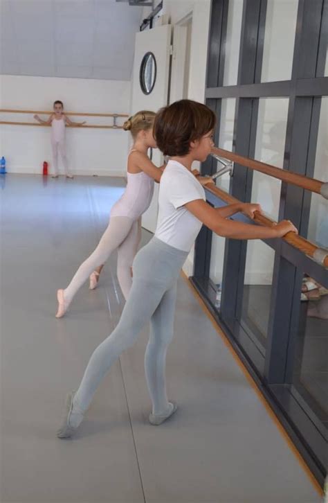 Pin Von Nieves Bruxina Auf Ballet Ballett Mädchen Ballett Teenager Mode