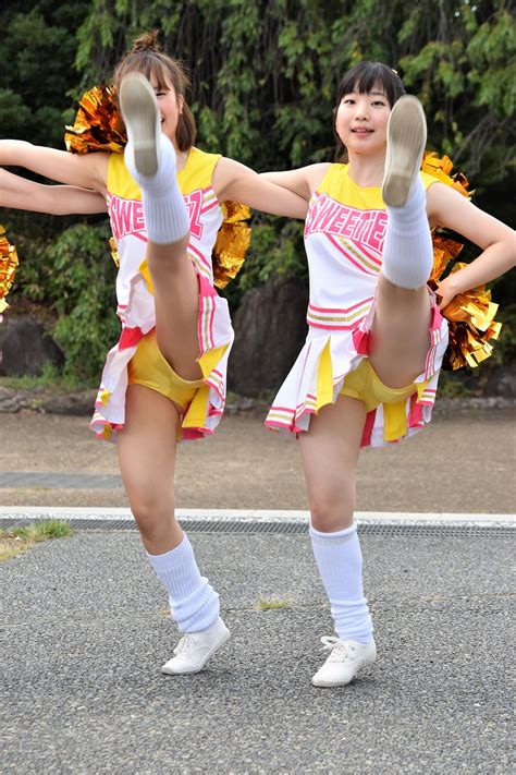 「チアガール（日本）」おしゃれまとめの人気アイデア｜pinterest｜power チアリーダーの写真 チアリーディング ダンス写真