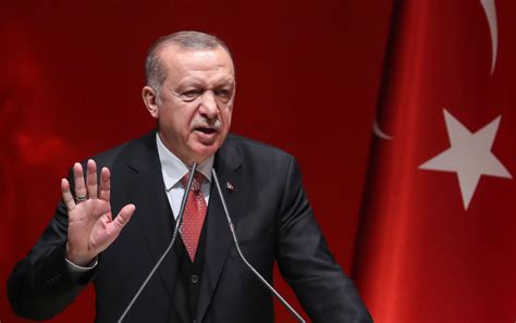 أعلن الرئيس التركي رجب طيب اردوغان ، اكتشاف 135 مليار متر مكعّب إضافي من الغاز الطبيعي ، قبالة سواحل بلاده في البحر الأسود، موضحًا أنّ مع الاكتشاف الجديد، بلغ إجمالي احتياطي الغاز المكتشَف في المنطقة، 540 مليار متر مكعّب. أردوغان: العملية التركية ستمتد 30 إلى 35 كيلومترًا داخل ...