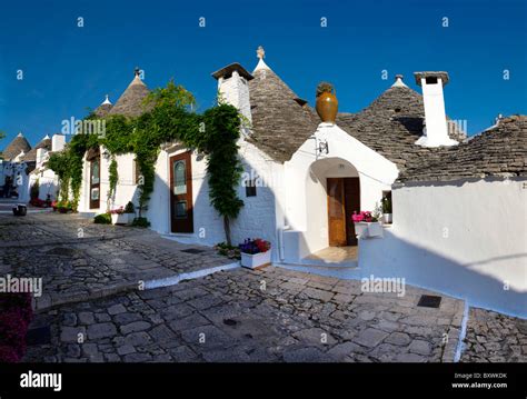 Trulli Houses Of Alberobello Puglia Italy Stock Photo Alamy