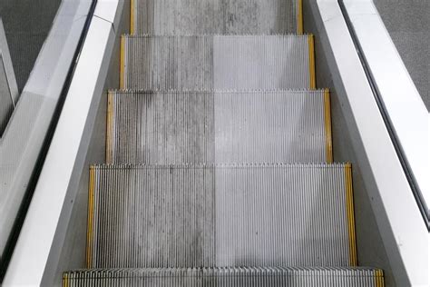 Escalator Cleaning Which Method To Use For The Best Results