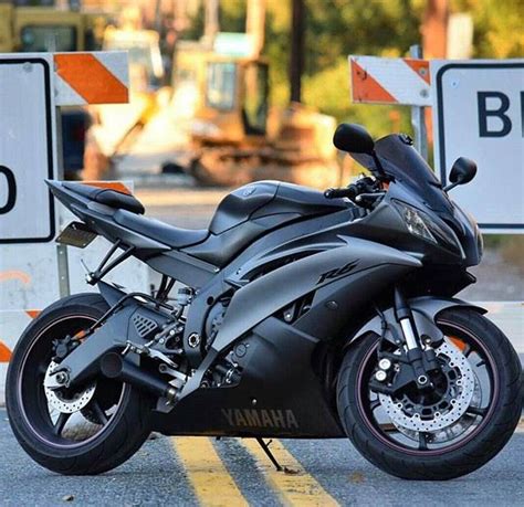 For more details go to edit properties. Black on black Yamaha R6 | Voitures et motos, Moto voiture ...