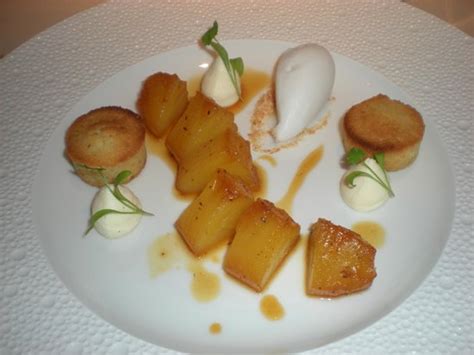 Gordon ramsay (@gordonramsayofficial) on tiktok | 272.3m likes. Roasted Pineapple Dessert - Picture of Restaurant Gordon ...