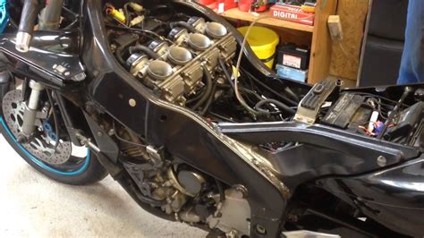 This edition is a 1991 yamaha fzr 600 ! FZR 1000 Exup first start after engine renovation - YouTube