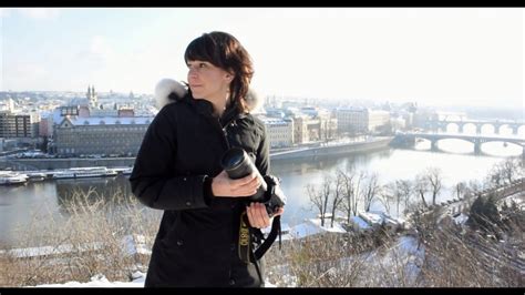 Jako základ své tvorby si nejprve vybrala dokument a reportáže. Nikon Ambassador | Alžběta Jungrová - YouTube