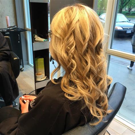 Before you bleach, look at celebrity. Best Blonde Highlights Toronto | Best Blonde Colourist Toronto