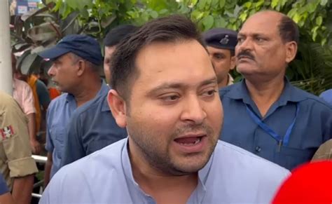 Tejashwi Yadav Defends Rjd Mp Manoj Jha For His Speech In Parliament