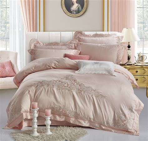 Pink Color Luxury Crown Bedding Set King Size Designer Bedding Bedlinen