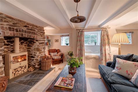 Coastal Holiday Cottage Cottage Living Rooms Country
