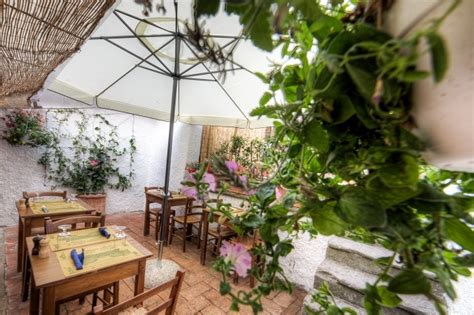 Su tripadvisor trovi 10.382 recensioni di 81 ristoranti a figline e incisa valdarno, raggruppati per tipo di cucina, prezzo, località e altro. I ristoranti dove mangiare all'aperto a Firenze e dintorni