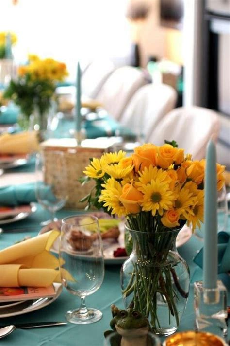 During a passover seder, loved ones gather around a beautifully decorated family dining table, says sharon schweitzer, j.d., of access to culture, which makes it unique among the religion's other celebrations. Yellow (With images) | Passover table setting, Passover ...