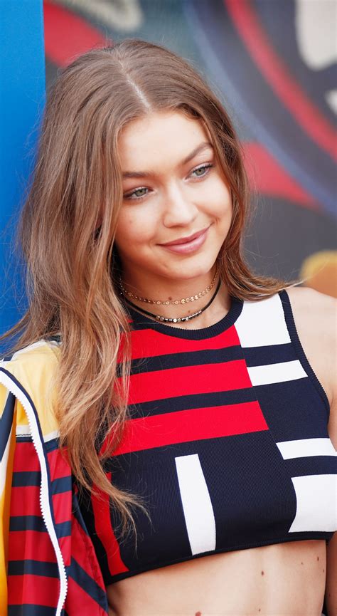 Gigi Hadid Smile 2492997 Hd Wallpaper And Backgrounds Download