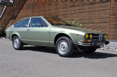 Alfa Romeo Alfetta GTV 2.0 (1980) - Oldtimer kaufen | Zwischengas