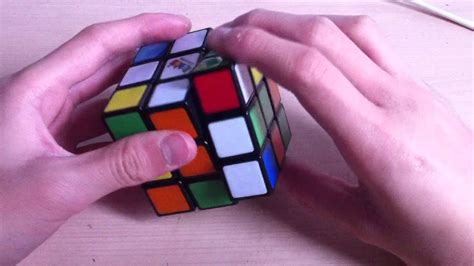 Comment Résoudre Le Rubik´s Cube 3x3x3 Méthode Débutante 12 Youtube