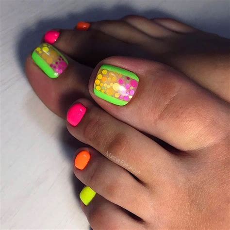 55 original toe nail colors to try out naildesignsjournal in 2020 neon toe nails toe nail