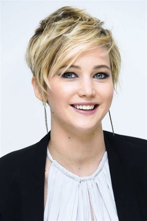35 Awesome Short Hairstyles For Fine Hair Short Hair Styles Short