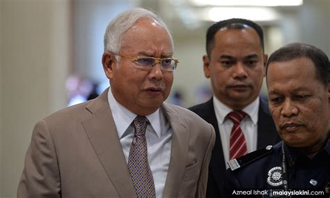 Memetik sumber, akhbar perniagaan itu melaporkan gaik kim ialah saudara perempuan bongsu kepada ibu jho low, evelyn goh gaik ewe. Najib's kids among 18 slapped with forfeiture notice
