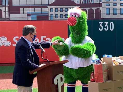 Phillie Phanatic Lawsuit Explained Why The Phillies Have Changed Oggsync Com
