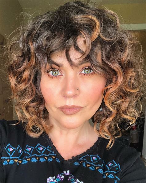Curls Curly Hair Devacurl Curly Bob Short Curly Hair Curly Highlights  Cortes De Cabello