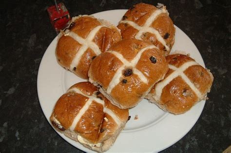 What exactly are hot cross buns? Hot Cross Bun～From the United Kingdom シェーンのお役立ち情報｜英会話教室 ...