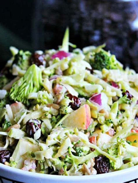 This salad is great during the holidays but can be enjoyed all year long. Vegan Apple Broccoli Salad - Simplykitch | Recipe in 2020 ...