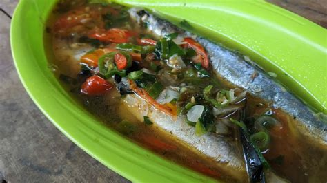 Pindang variant uses turmeric and chili pepper. Resep Pindang Serani yang Menyegarkan - Nyi Penengah Dewanti