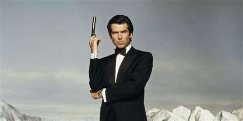James Bond 007 The Pierce Brosnan Era Flaw In The Iris