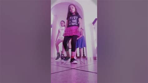 Bailando Con Mi Hermana Y Mi Prima Youtube